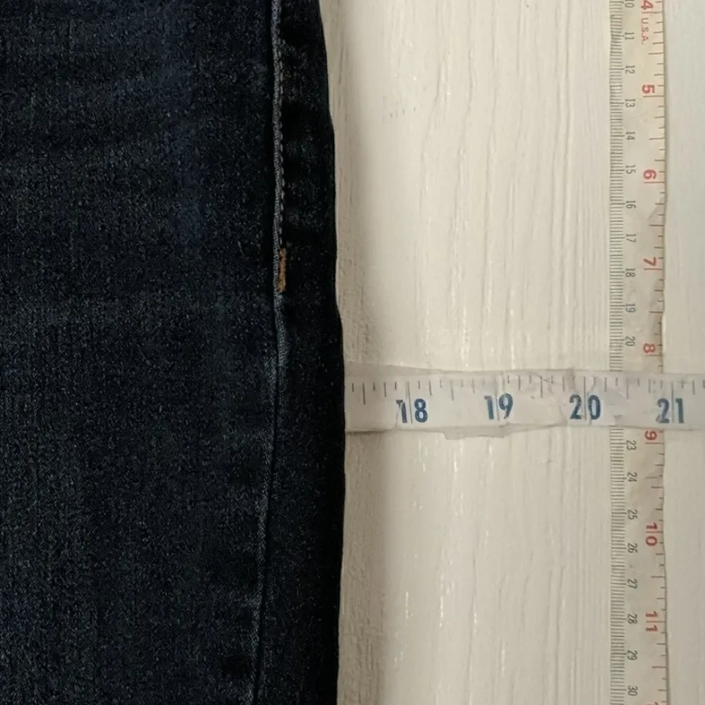PEOPLE NEED KINDNESS LADIES SIZE 5  SKINNY JEANS